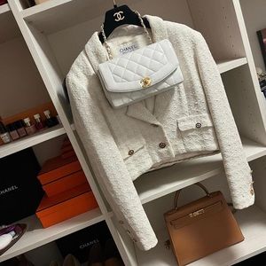 SOLD! 💔 Rare Vintage CHANEL 1993 SS Runway Tweed Cropped Jacket Blazer CC Logo
